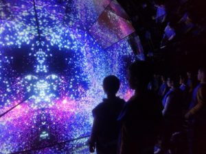 Na interaktivní výstavě Galaxie barev - březen 2024